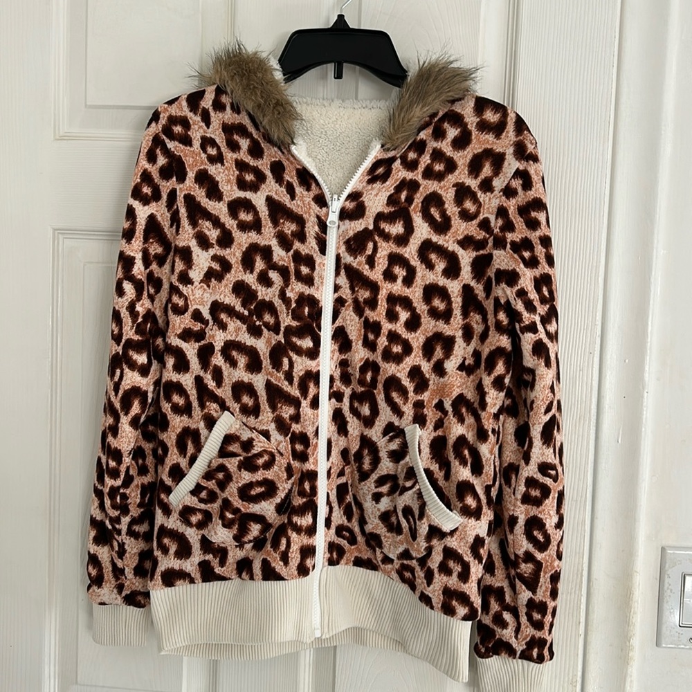 ANIMAL PRINT LIGHTWEIGHT HOODED FAUX FUR JACKET
